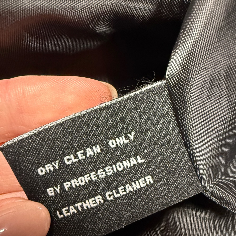 JONES NEW YORK LONG BLACK LEATHER BUTTON DOWN COAT - Picture 3 of 6
